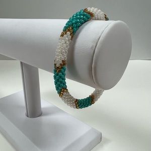 Sashka Co Glass Bead Bracelet
